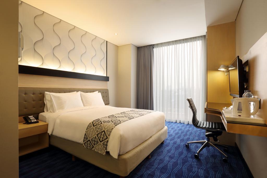 Standard Queen Room